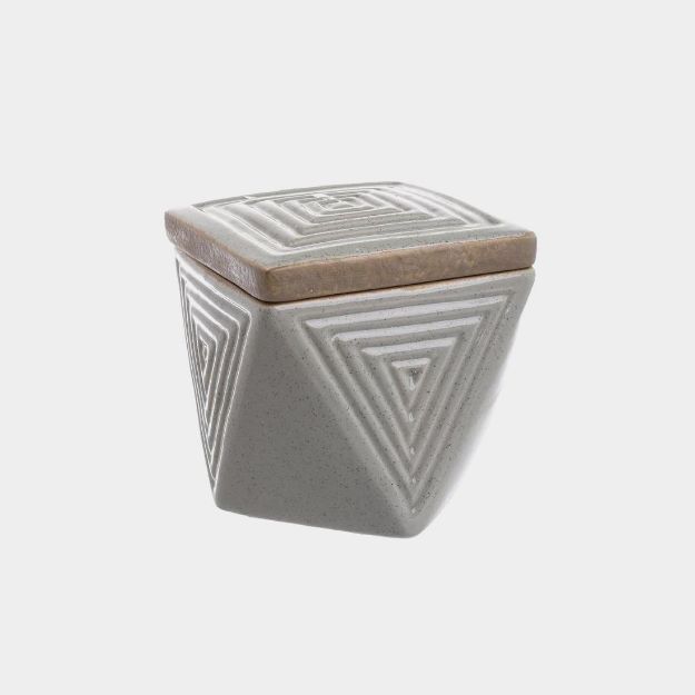 Picture of Vase Triangles